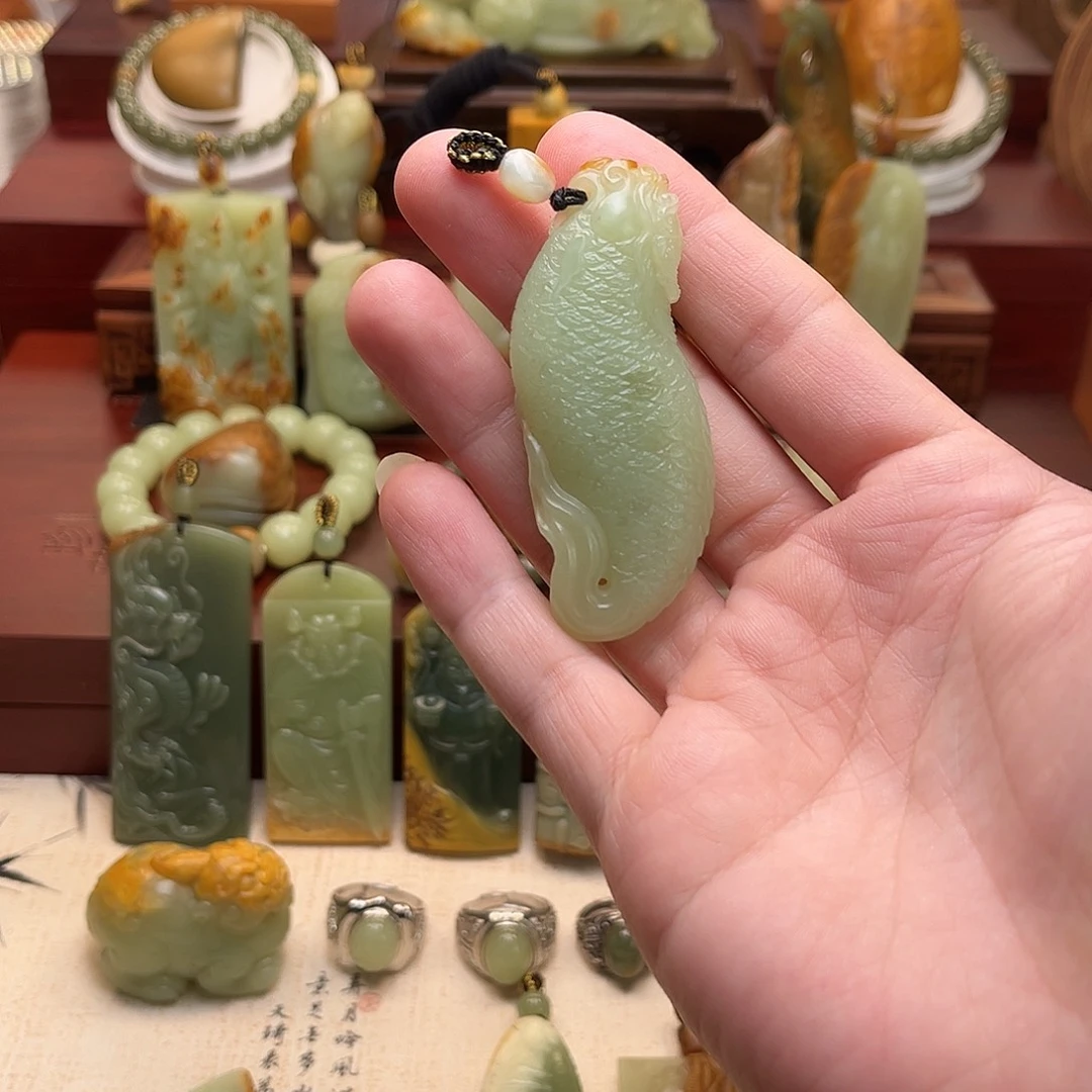 水***静岫岩河磨玉（透闪石质玉）未镶嵌颈饰