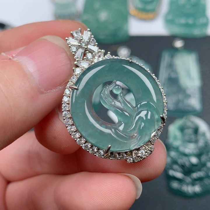 翡翠颈饰银S925镶嵌翡翠