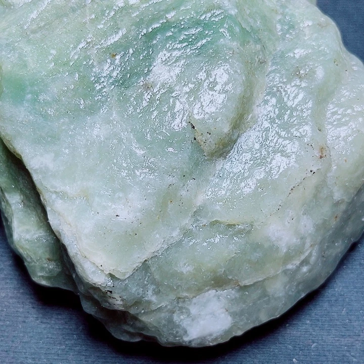 和田玉（糖玉）未镶嵌珠宝奇石