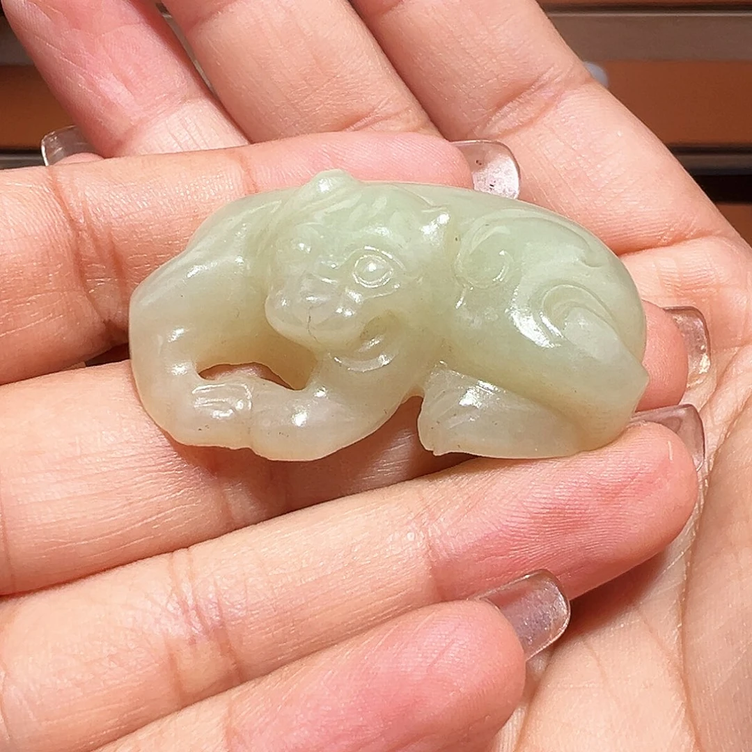 古***美和田玉未镶嵌挂件