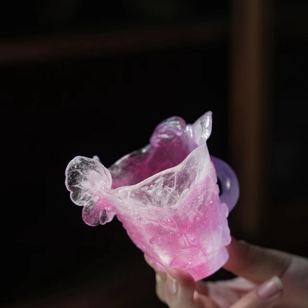 卡普拉·粉彩琉璃蝶恋花侧把茶杯