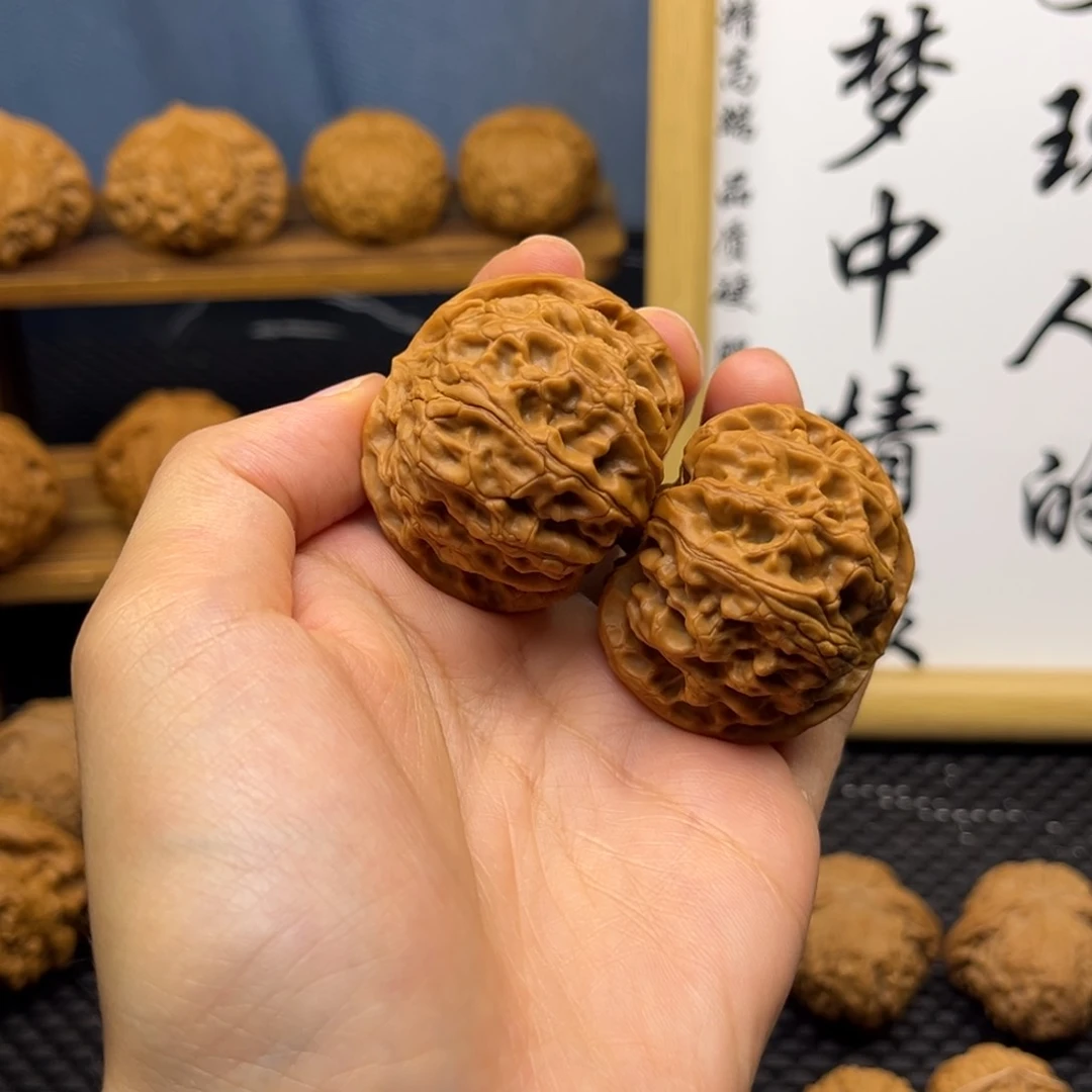 文玩核桃把件苹果42微微修打底