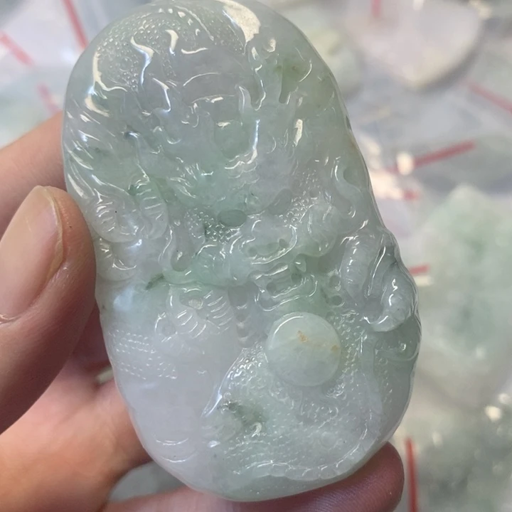 翡翠未镶嵌颈饰天然A货翡翠