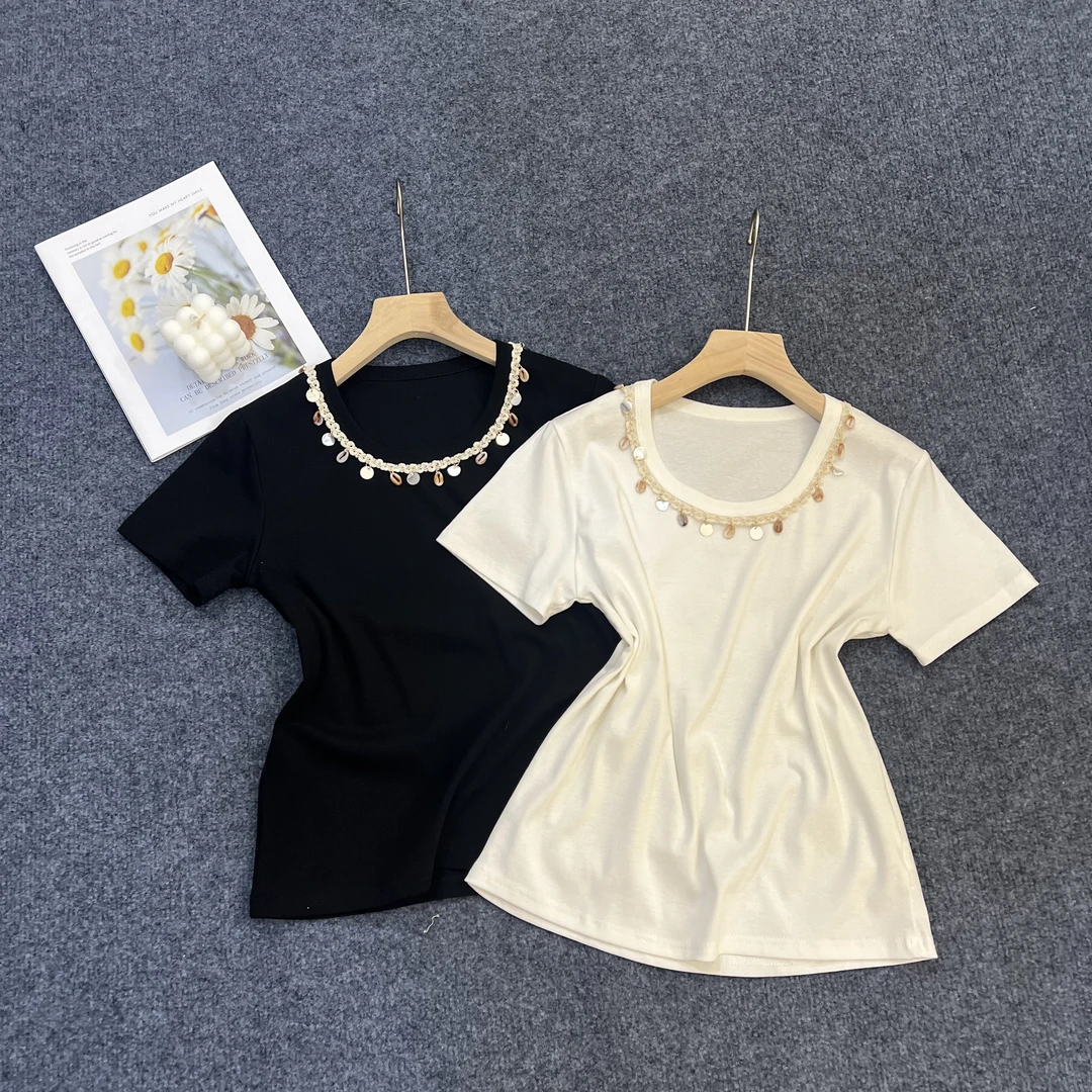 Pada嘻&CJ【深圳南油】时尚设计 贝壳装饰U领T恤 6383 Hi Fortune