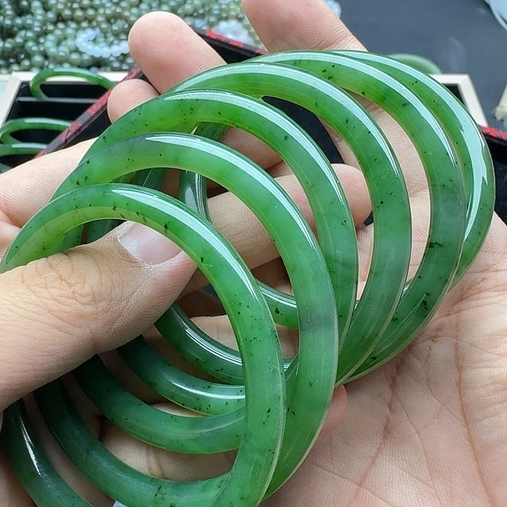 和田玉未镶嵌颈饰碧玉手镯多样性发一