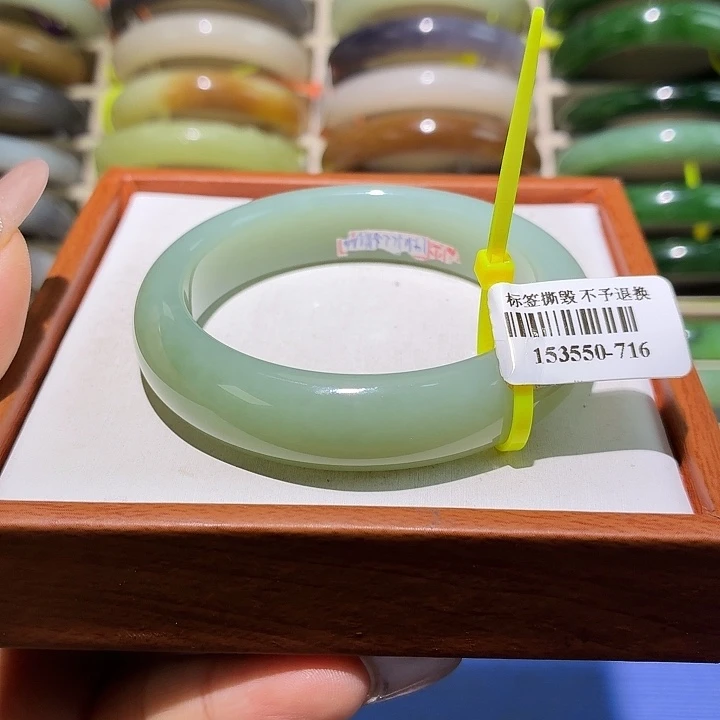 和田玉未镶嵌手镯53.5+