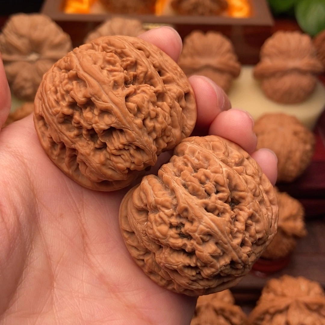 二***斤文玩核桃把件精品大粗筋42