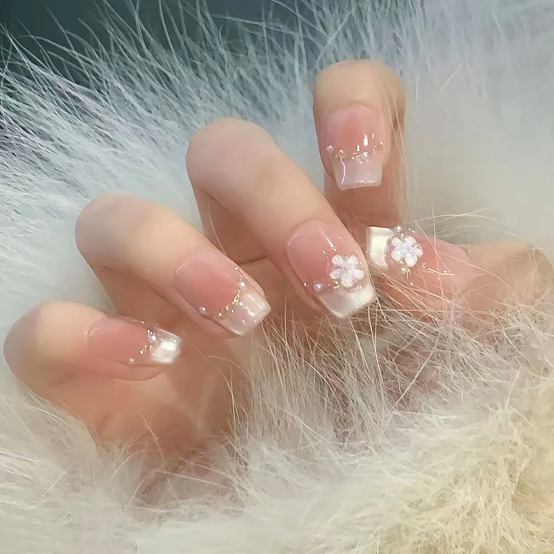 赴新春纯手工光疗美甲贴果冻贴片指甲穿戴甲简约梯形重复