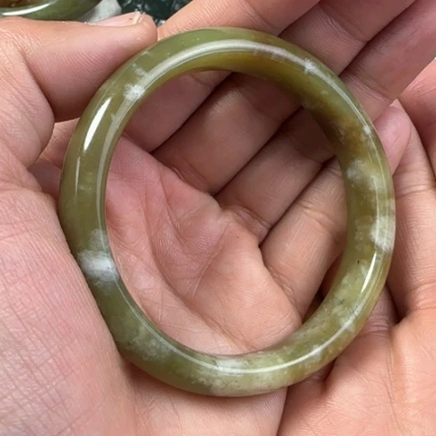 和田玉手镯未镶嵌57