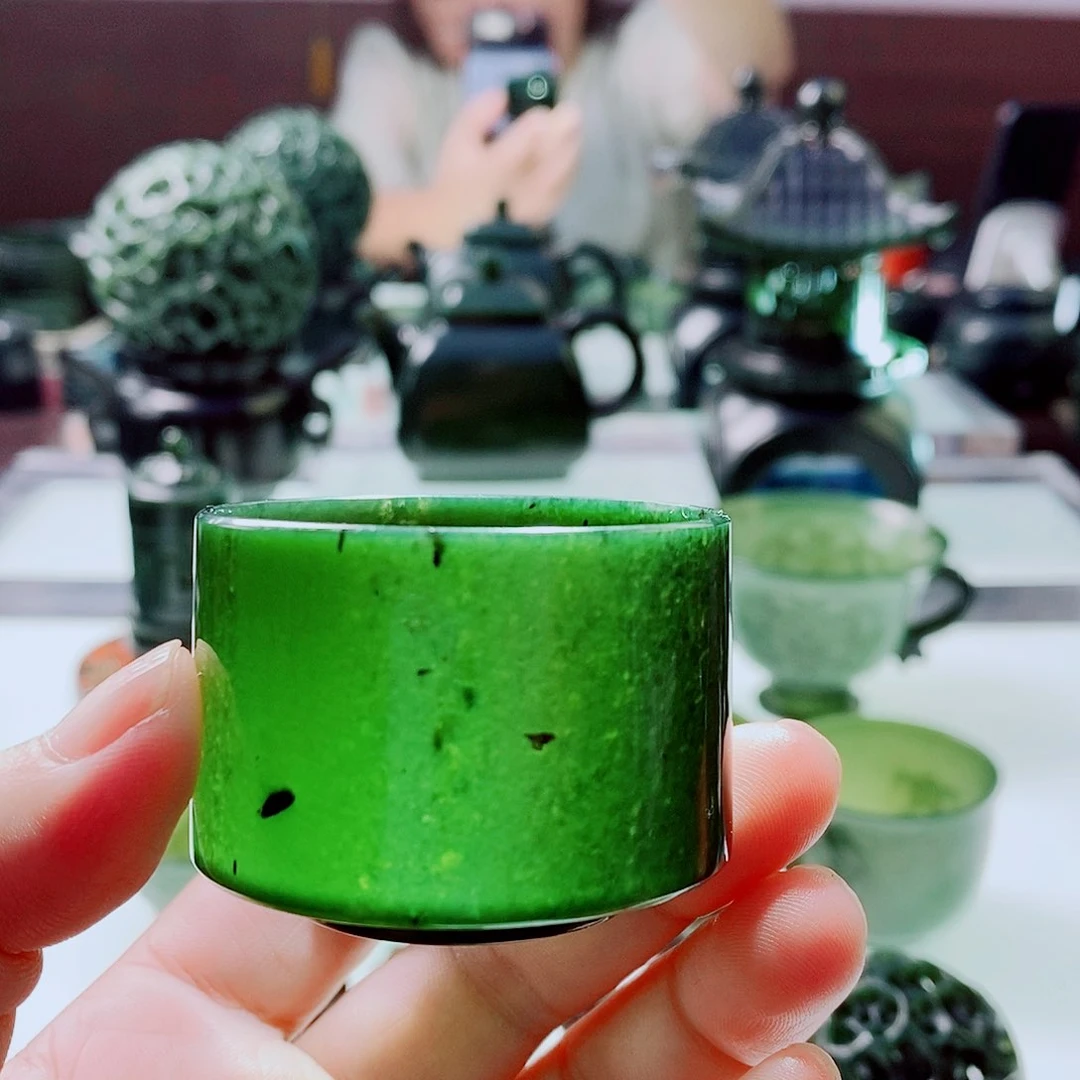 未镶嵌和田玉（青玉）摆件福利