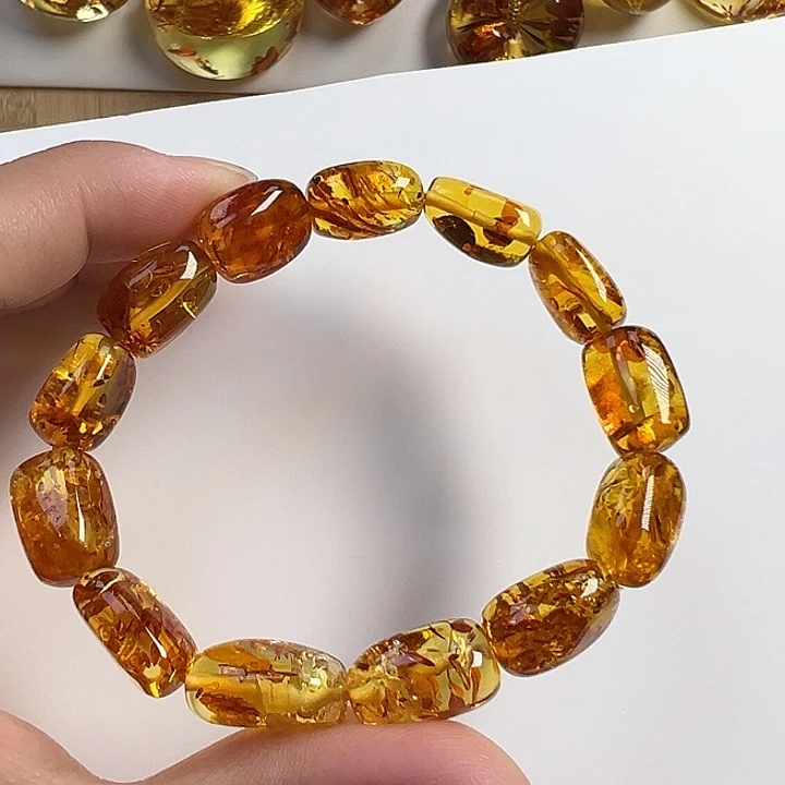 未镶嵌项圈琥珀（花珀）