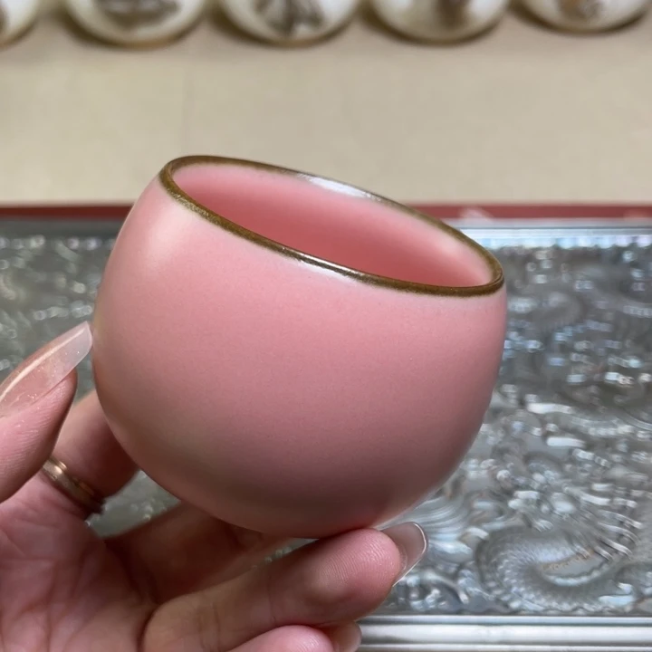 粉色汝窑小龙蛋杯……