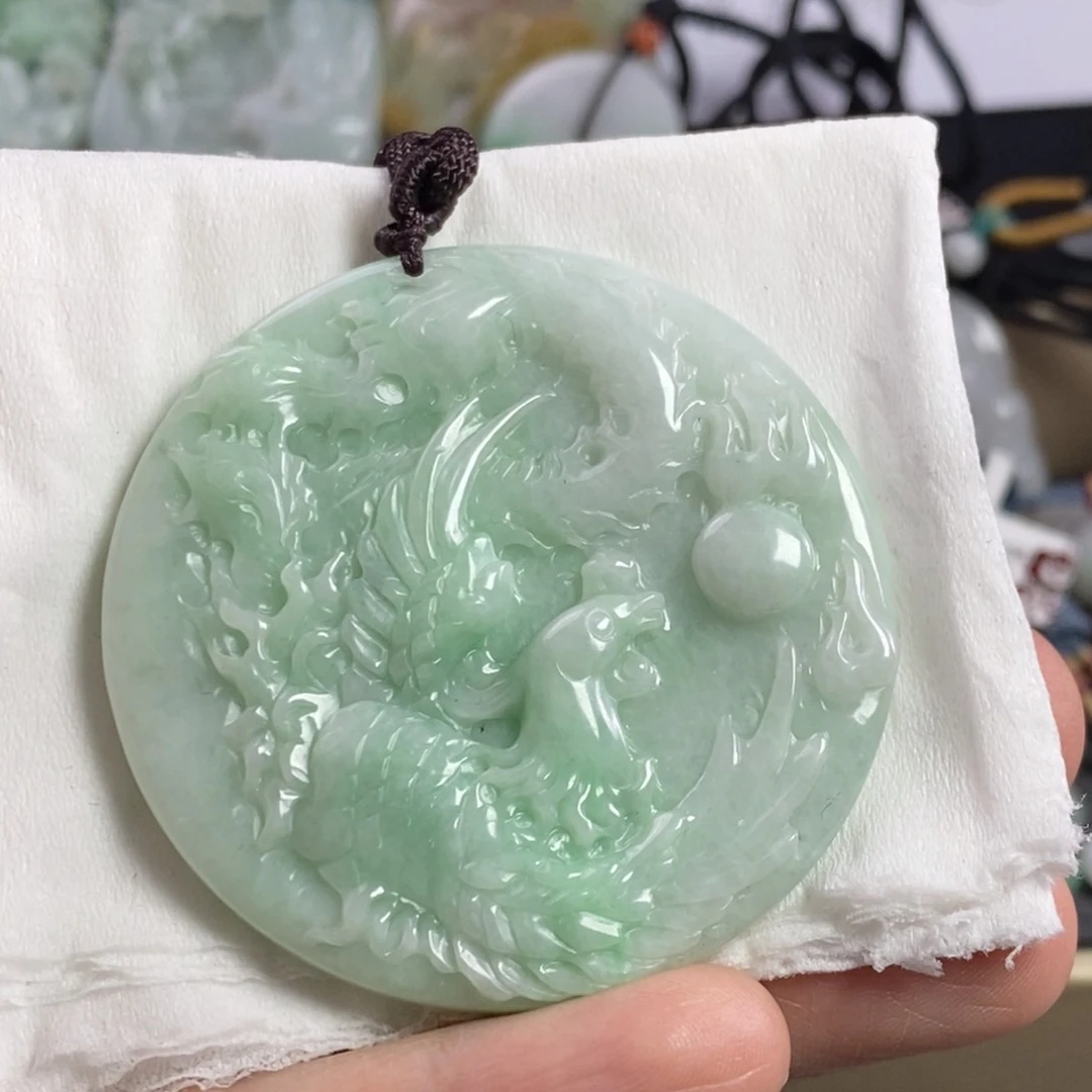 翡翠颈饰未镶嵌凤凰