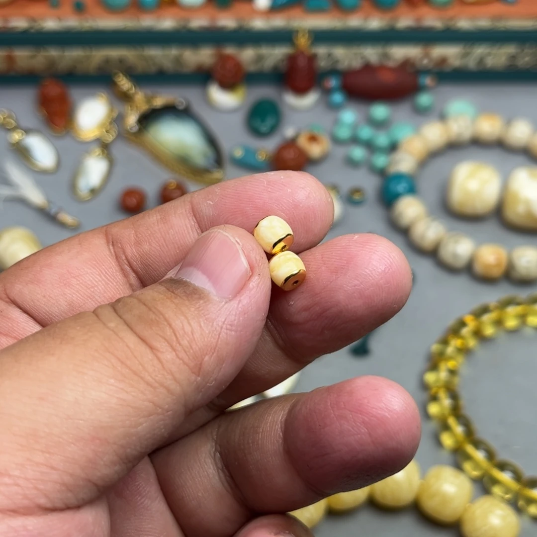 未镶嵌琥珀珠宝奇石19