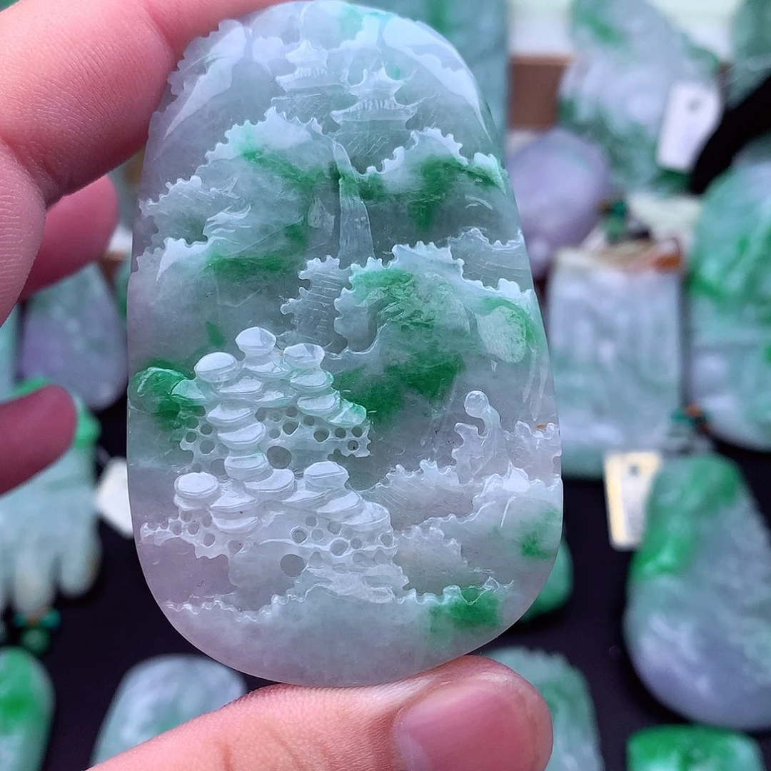 吊坠(不含链)未镶嵌翡翠