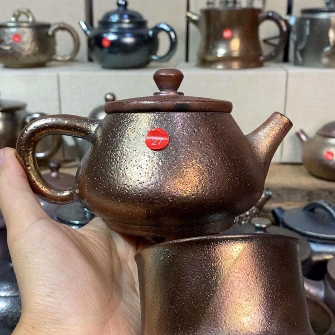 云南建水紫陶柴烧壶