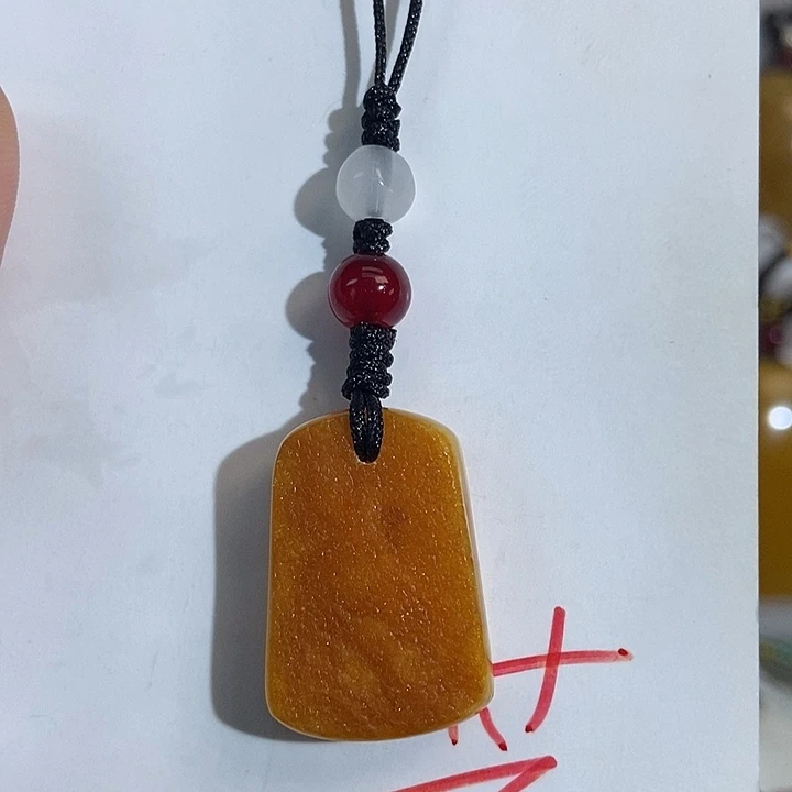 未镶嵌琥珀裸石刘****西