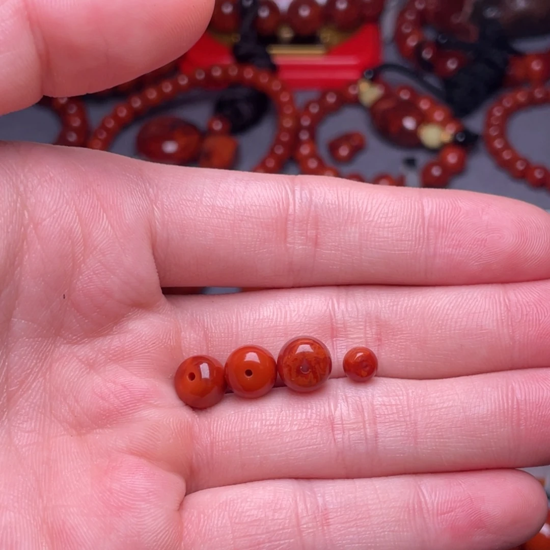 大***倍未镶嵌其他南红玛瑙8mm瓦西玫红火焰纹原矿单珠