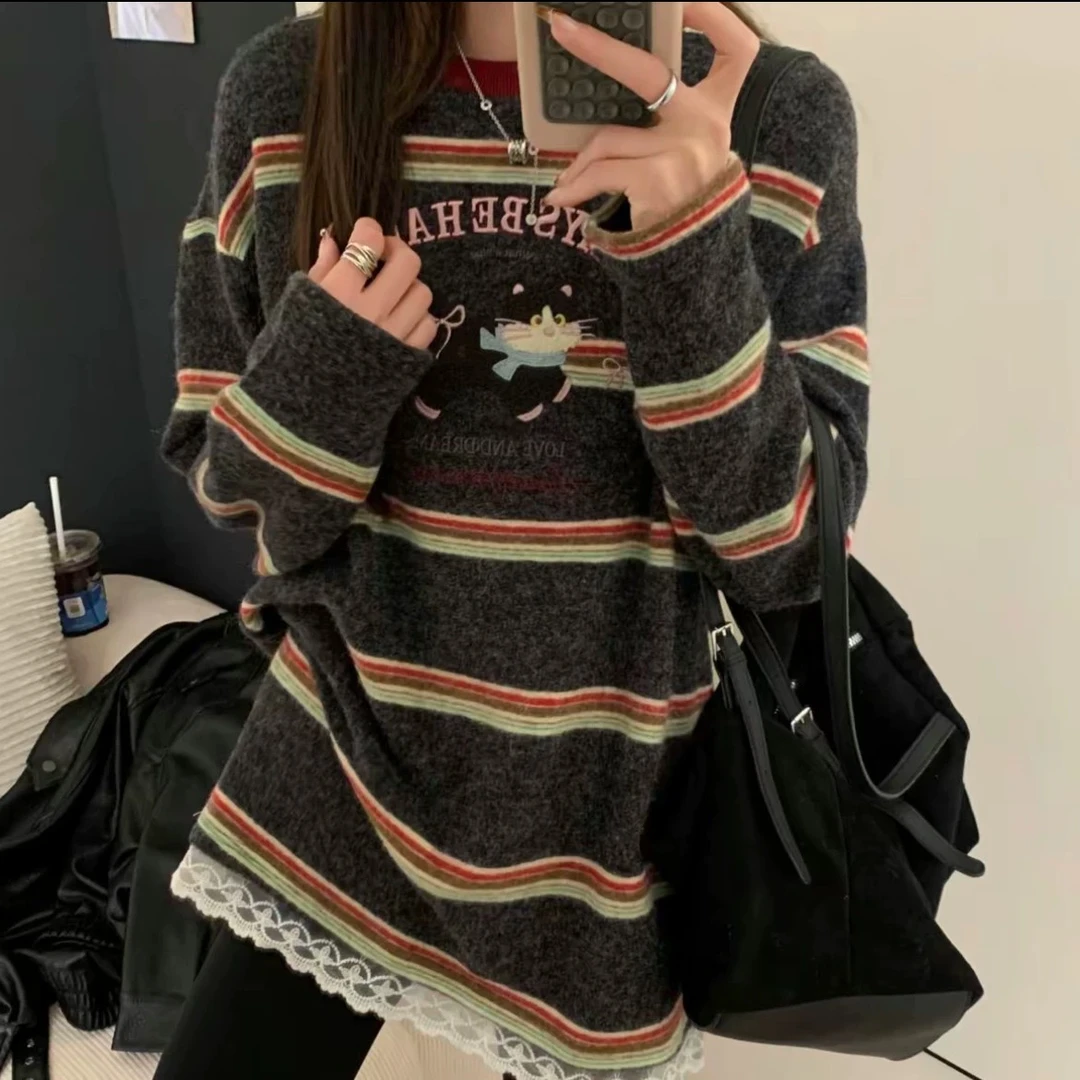 磨毛毛茸茸冬季新款刺绣小猫蕾丝下摆条纹撞色圆领加厚长袖T恤女