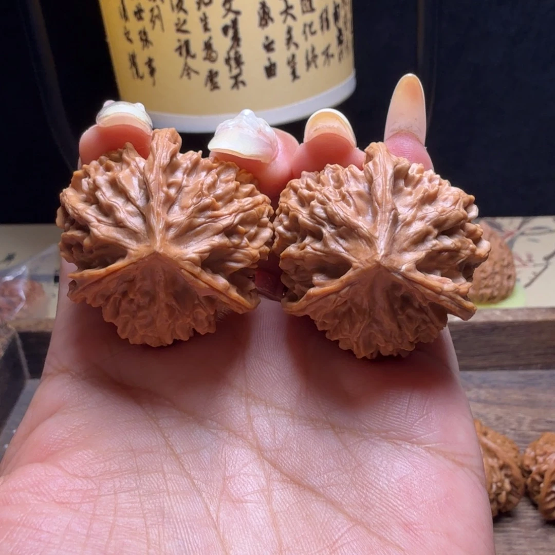 吊坠文玩核桃三楞