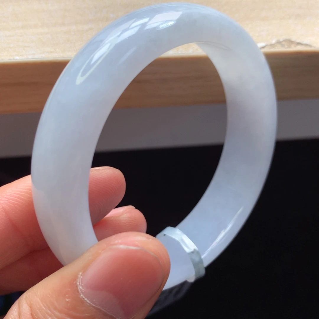 未镶嵌手镯翡翠手镯