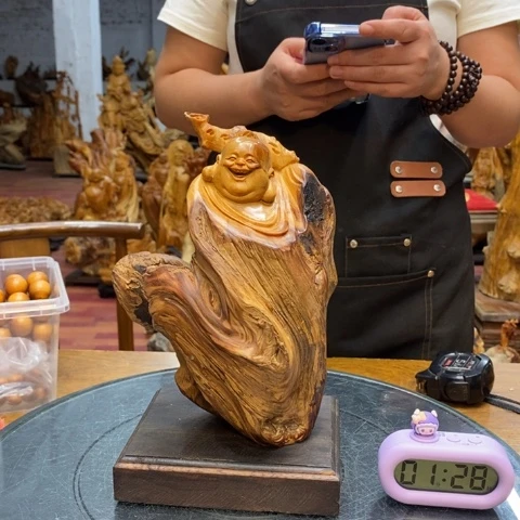 柏木发*哥太行崖柏根雕