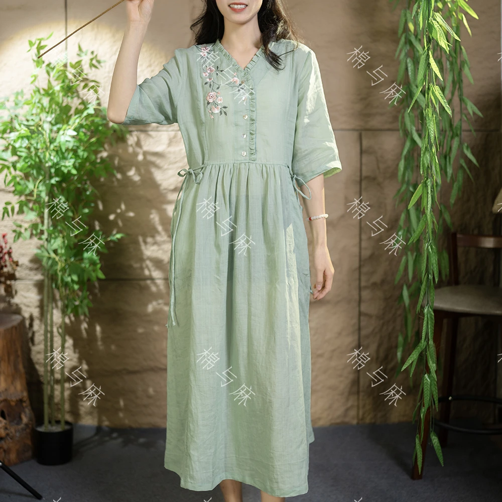 新中式苎麻连衣裙夏季薄款中袖刺绣文艺女士慢人风长裙纯色裙子