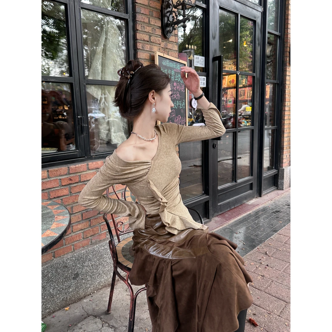 【桃】荷叶边斜肩不规则T恤女春夏季新款设计感显瘦露肩上衣