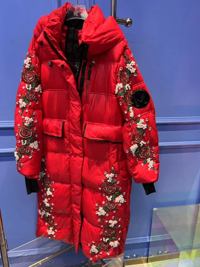 A81300 女款时尚休闲百搭女士红色连帽冬季潮流加厚保暖带帽外套