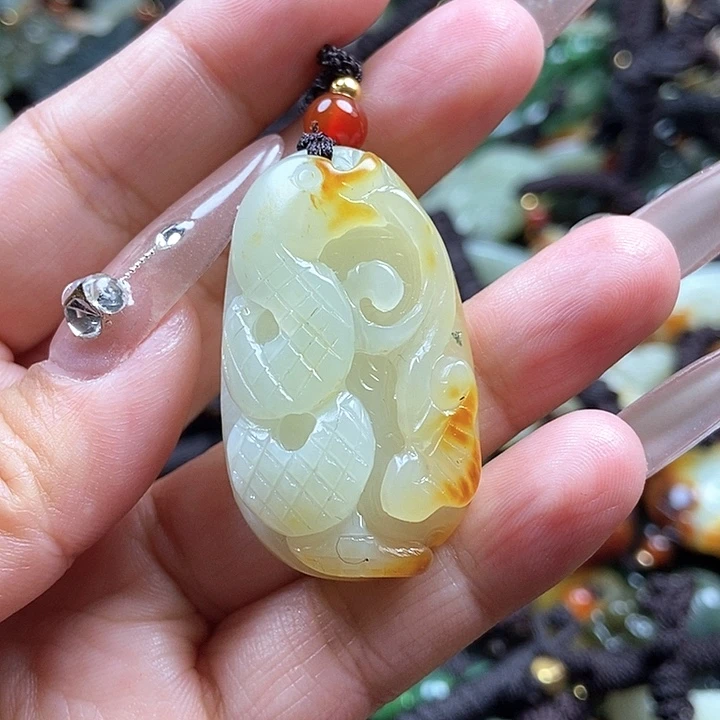 和田玉颈饰未镶嵌