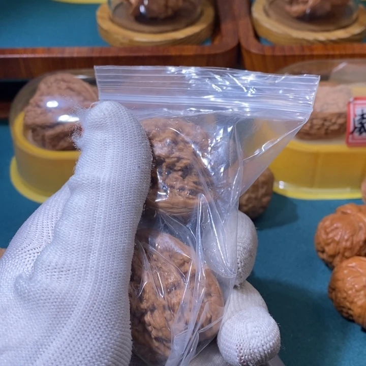 文玩核桃吊坠也*虎头王