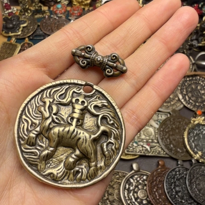 藏传文玩九宫如图