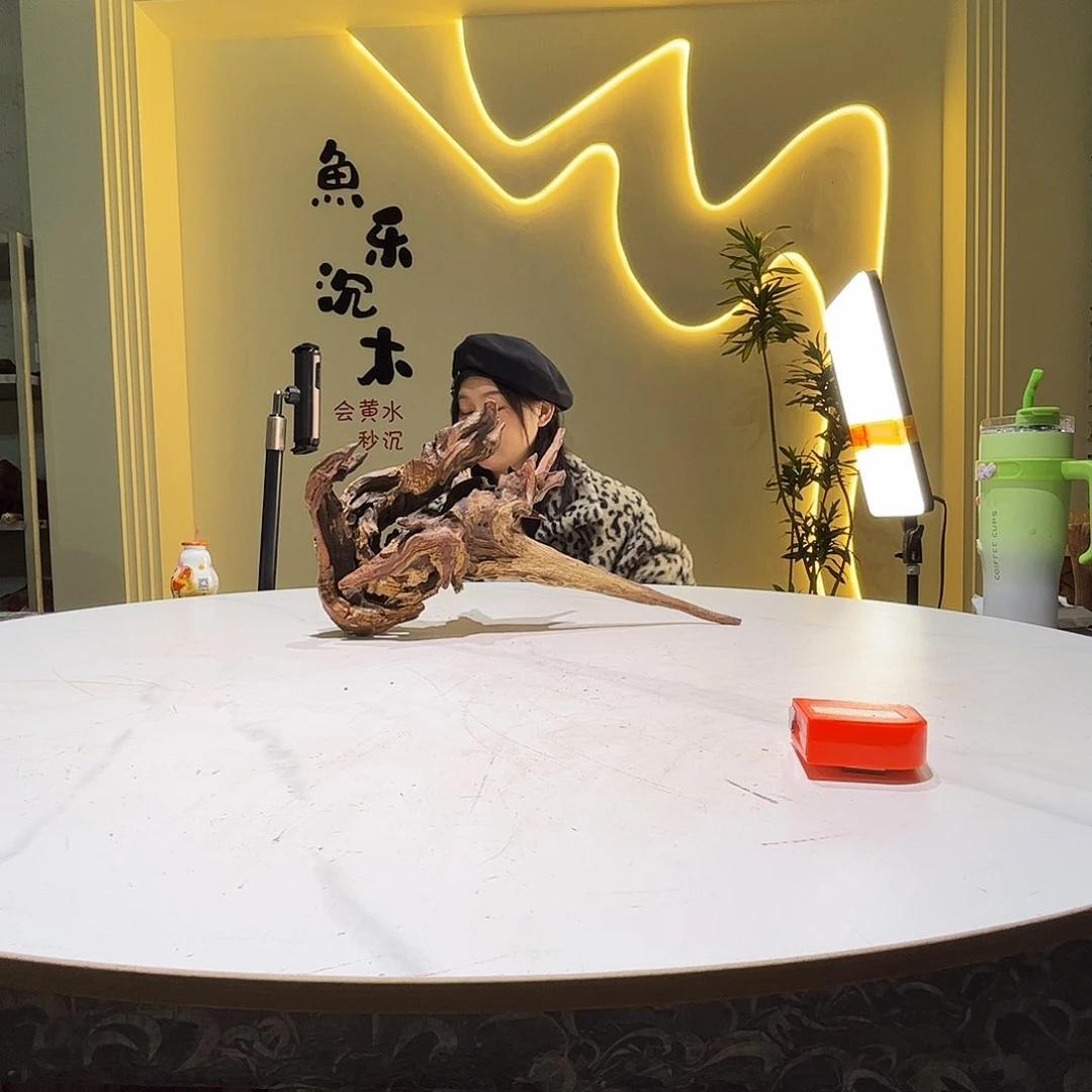 瓦当嘿*呢会黄黑红水介意不拍42 19 21。922