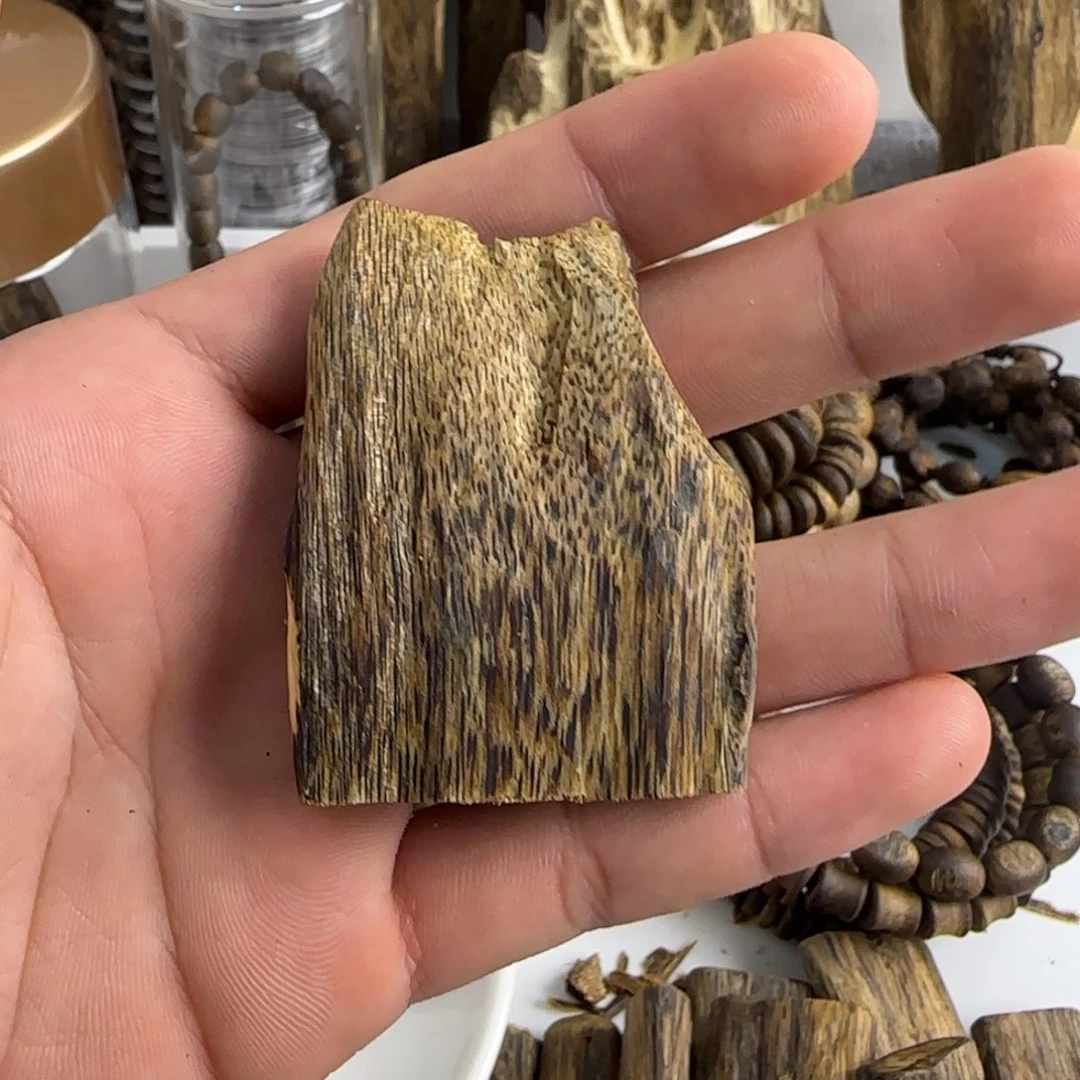 沉香沉香碎屑小物件