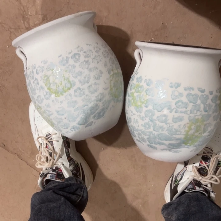 花盆紫砂口径19高度24两只小瑕疵