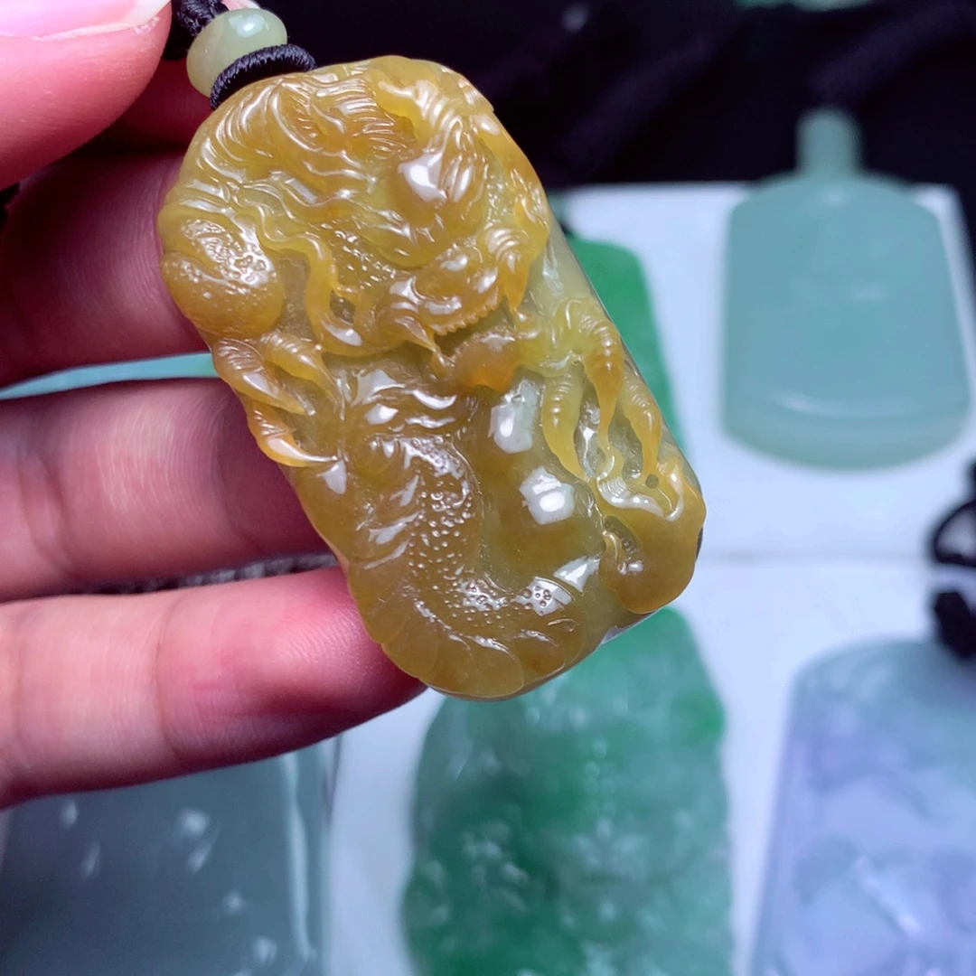 翡翠未镶嵌颈饰天然a货翡翠