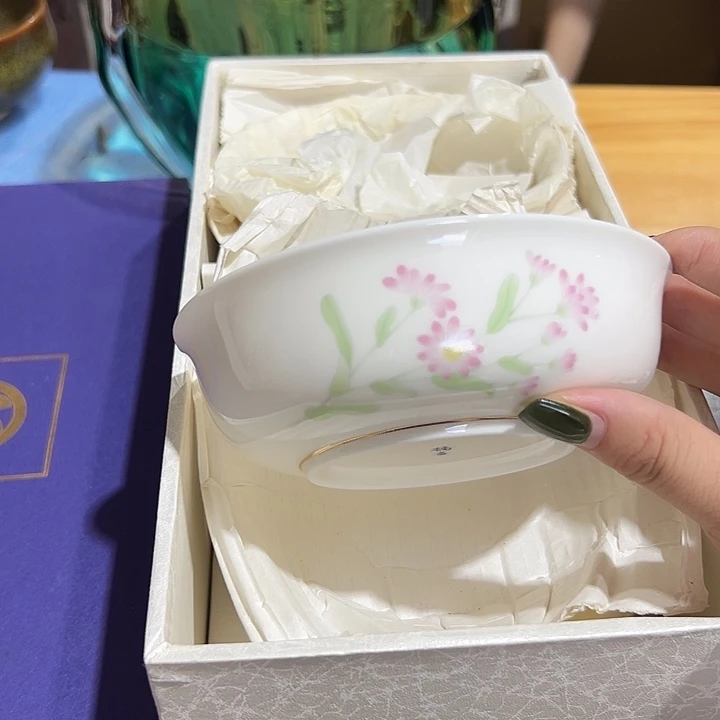一个大美丽直播间的哟