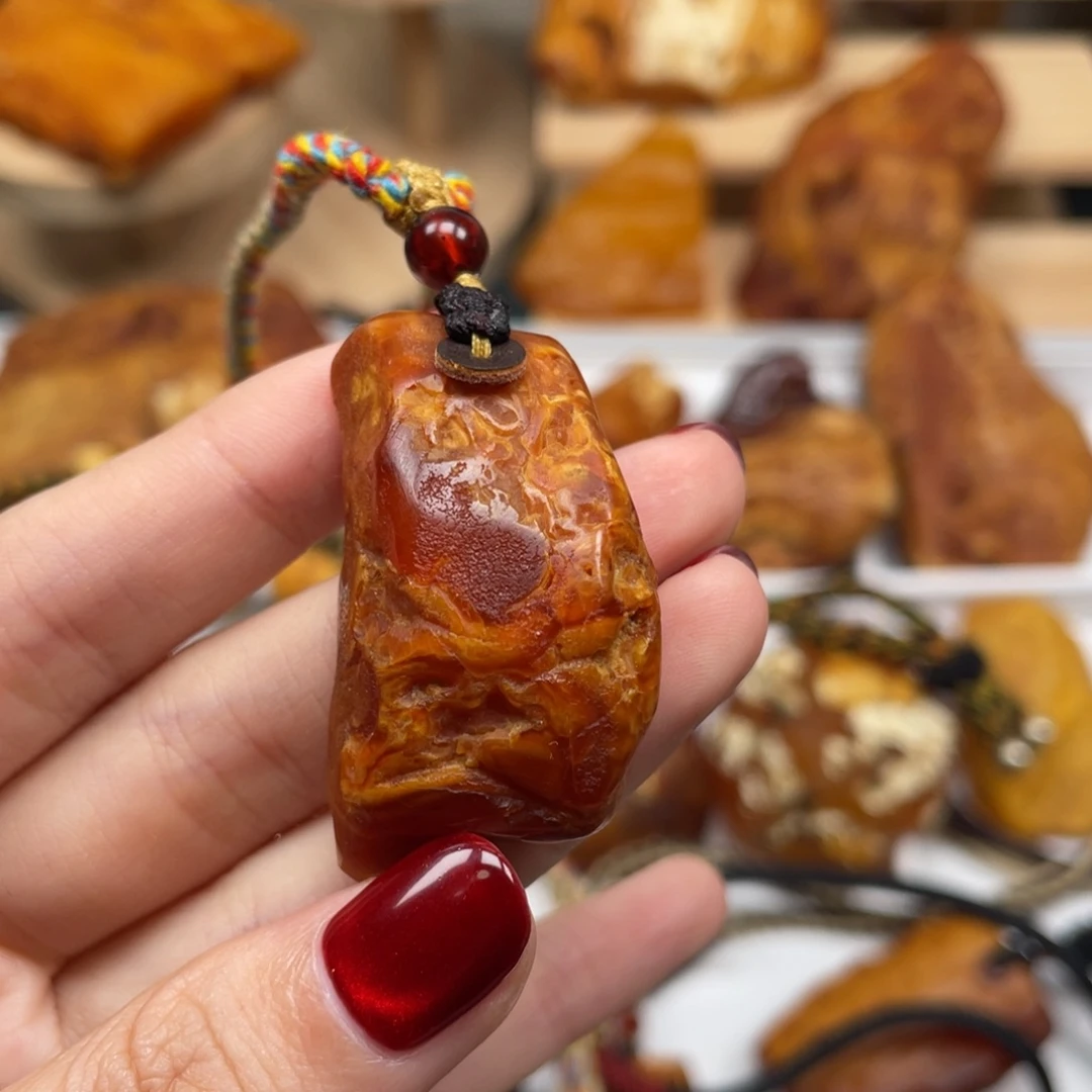 琥珀未镶嵌珠宝奇石