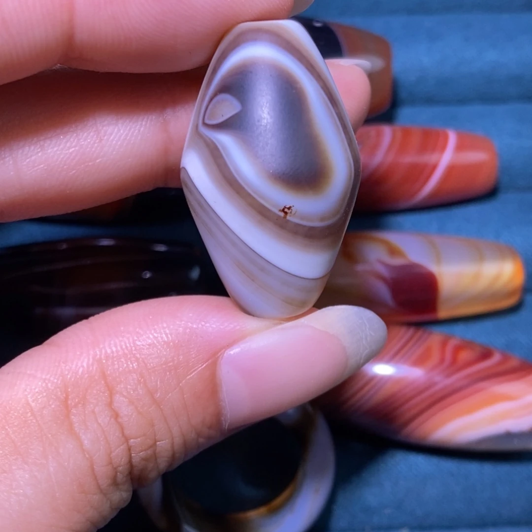 未镶嵌玛瑙/玉髓珠宝奇石