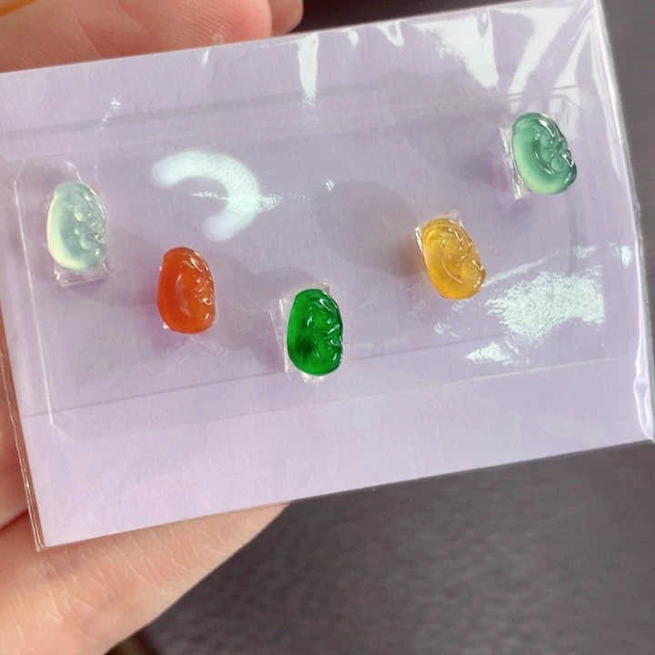 定制翡翠未镶嵌翡翠