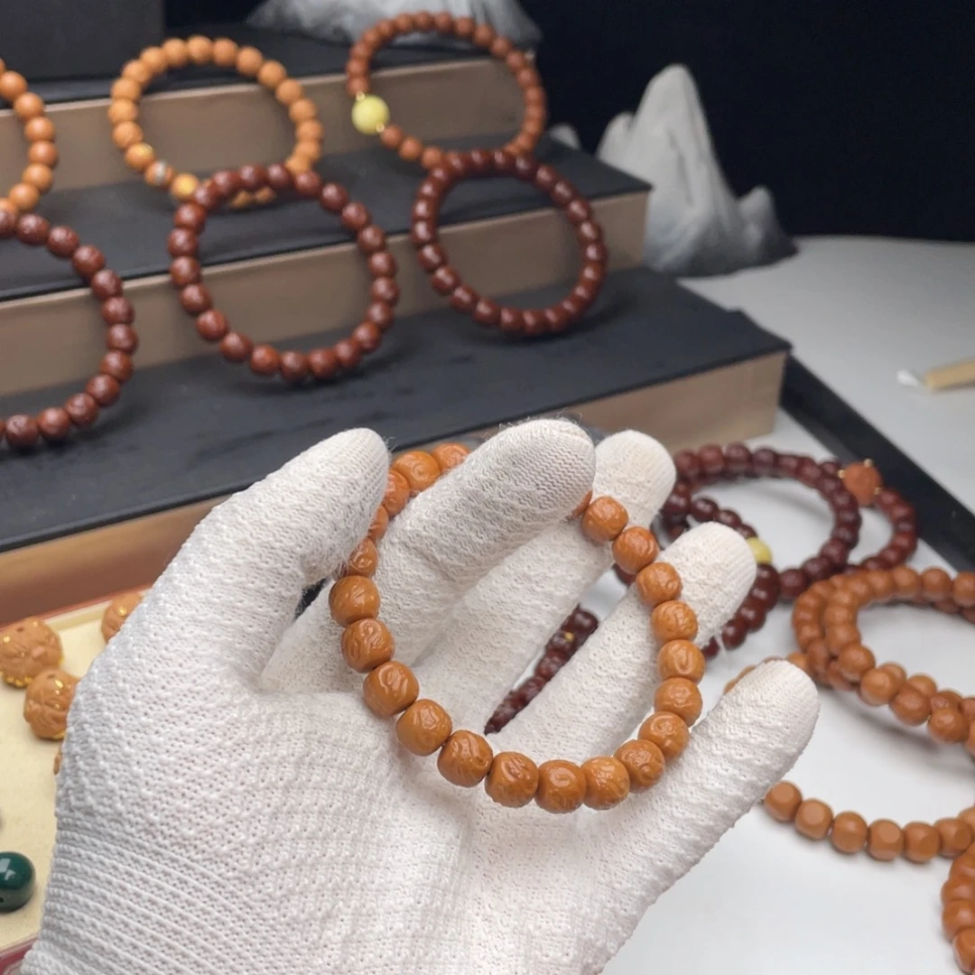 @****猴头核桃吊坠猴头核桃油两瓶