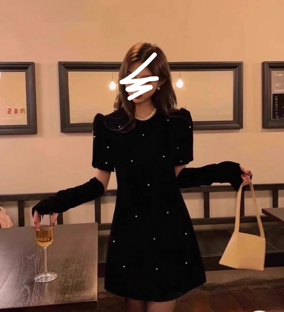 小九九 千金风丝绒钉钻泡泡袖连衣裙女裙袖套小黑裙6692长/6691短