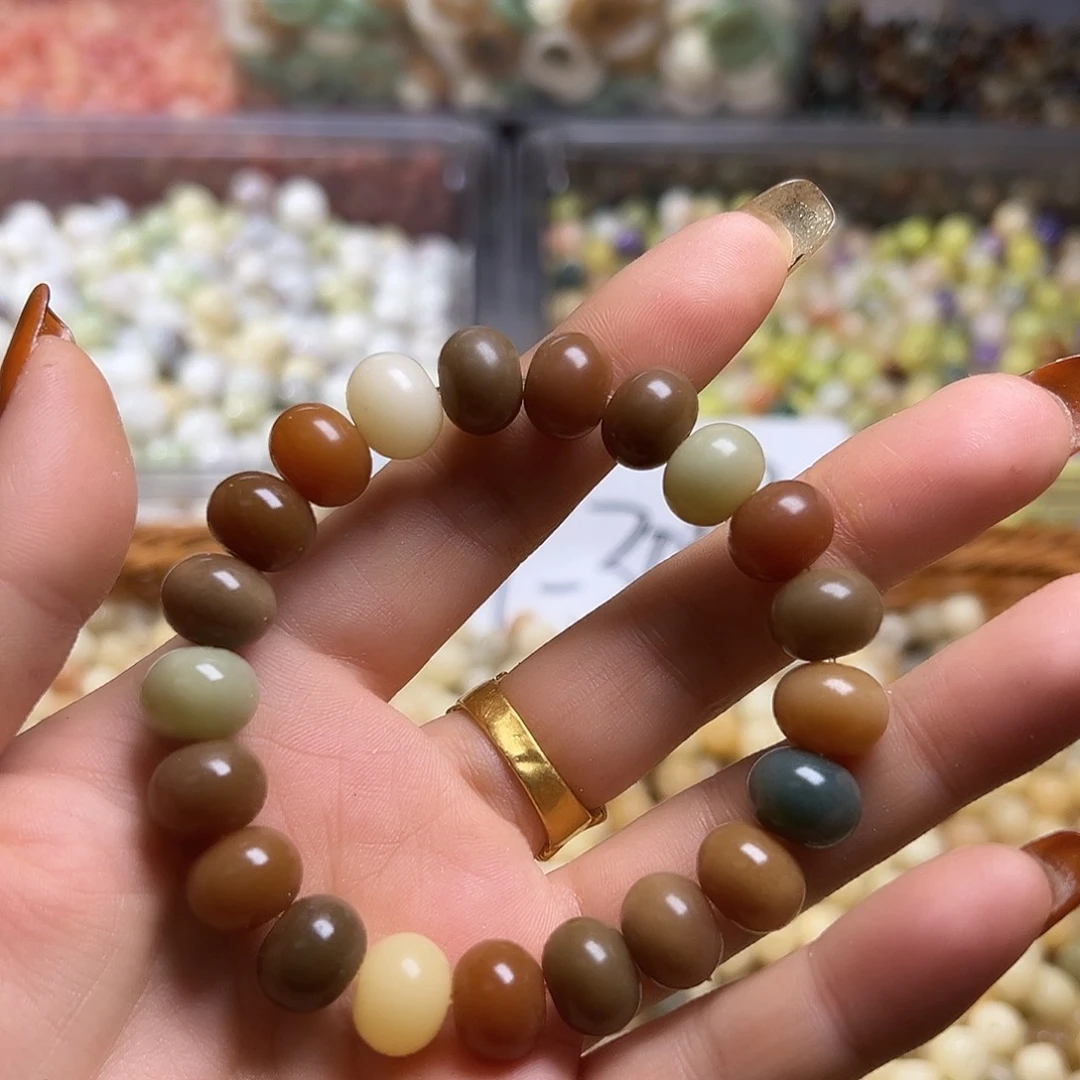 白玉菩提吊坠卡12糖三彩算盘1条