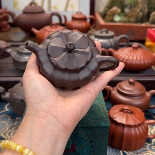 茶壶紫砂孙*明远菱花紫泥