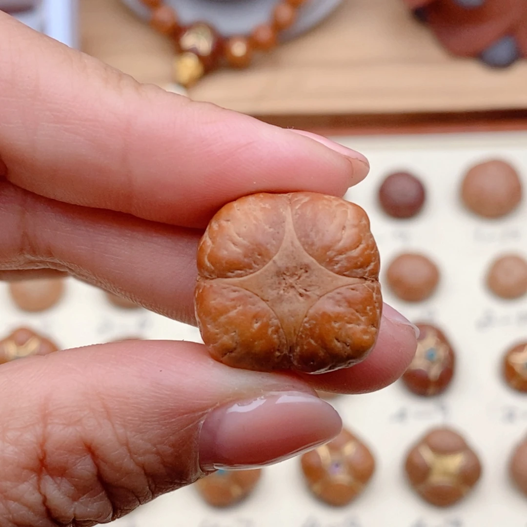 龙眼菩提吊坠已**立麒麟