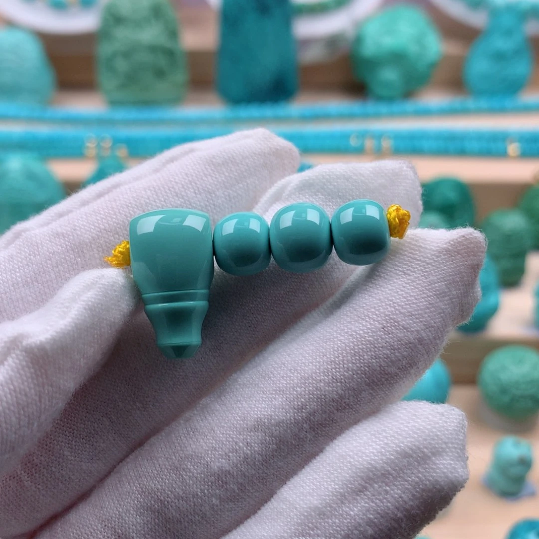 绿松石配饰未镶嵌