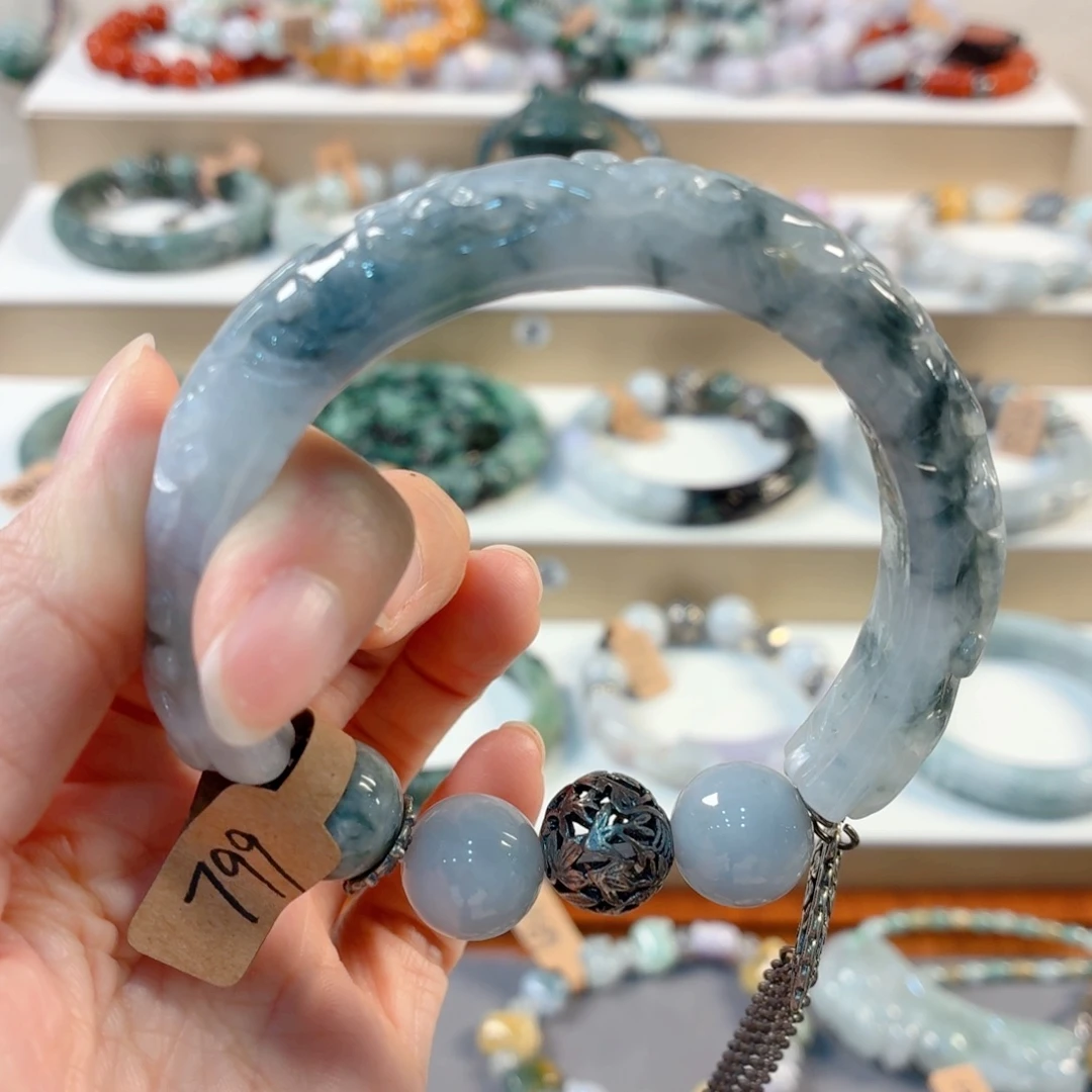 锦***澄翡翠未镶嵌手链手串