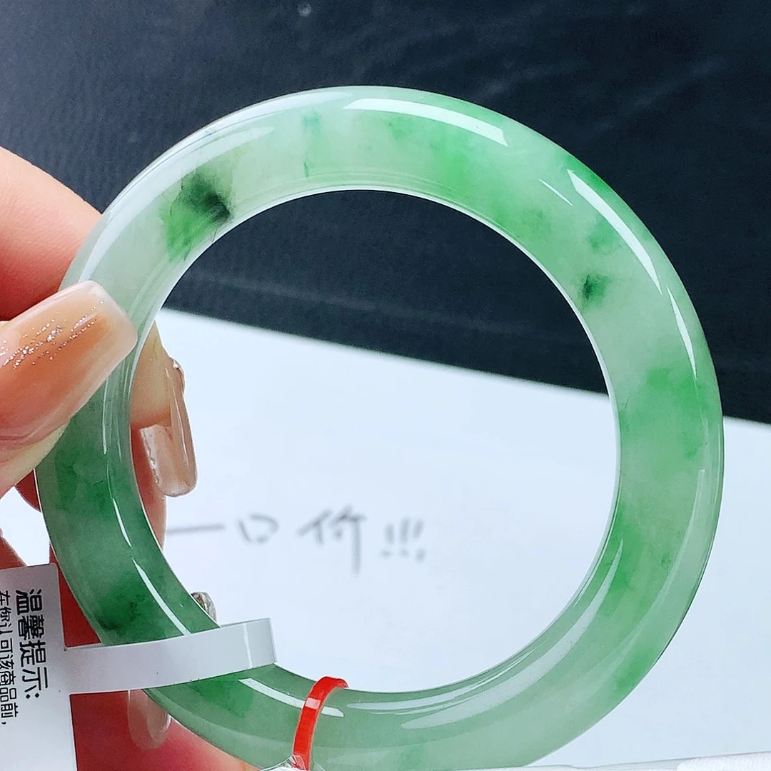 未镶嵌手镯翡翠57胖