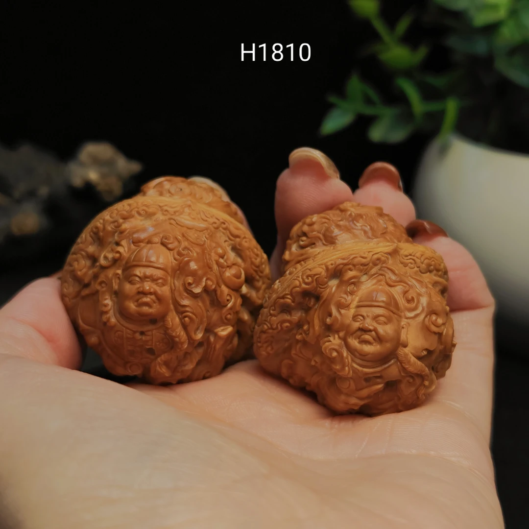 重器人物H1810地主老财核桃雕刻把件