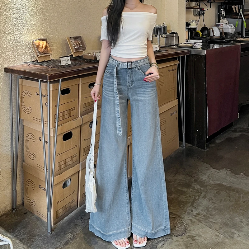 浅蓝色不贴腿微喇叭牛仔裤女2025秋季新款腰带弹力宽松小个子